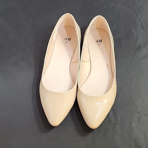 H&M POINTED TOE SLIP-ON WOMEN"S FLAT SHOE - Picture 2 of 14